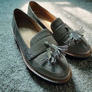 Light Grey Naturalizer Loafers size 7M